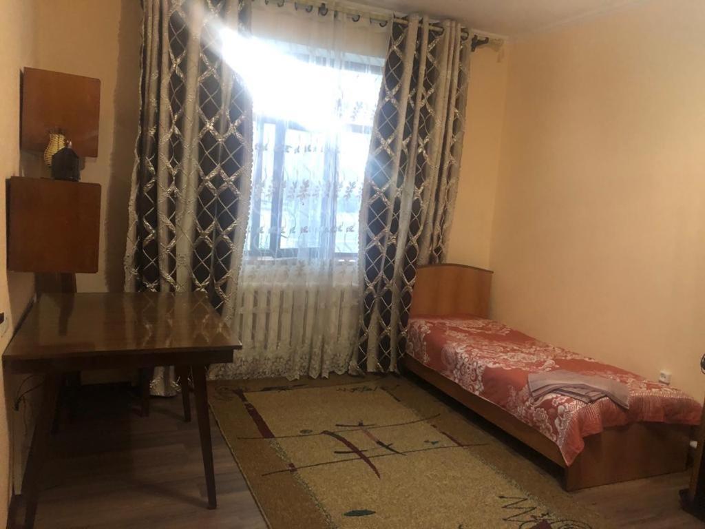 Guest House Vip Oš Exteriér fotografie