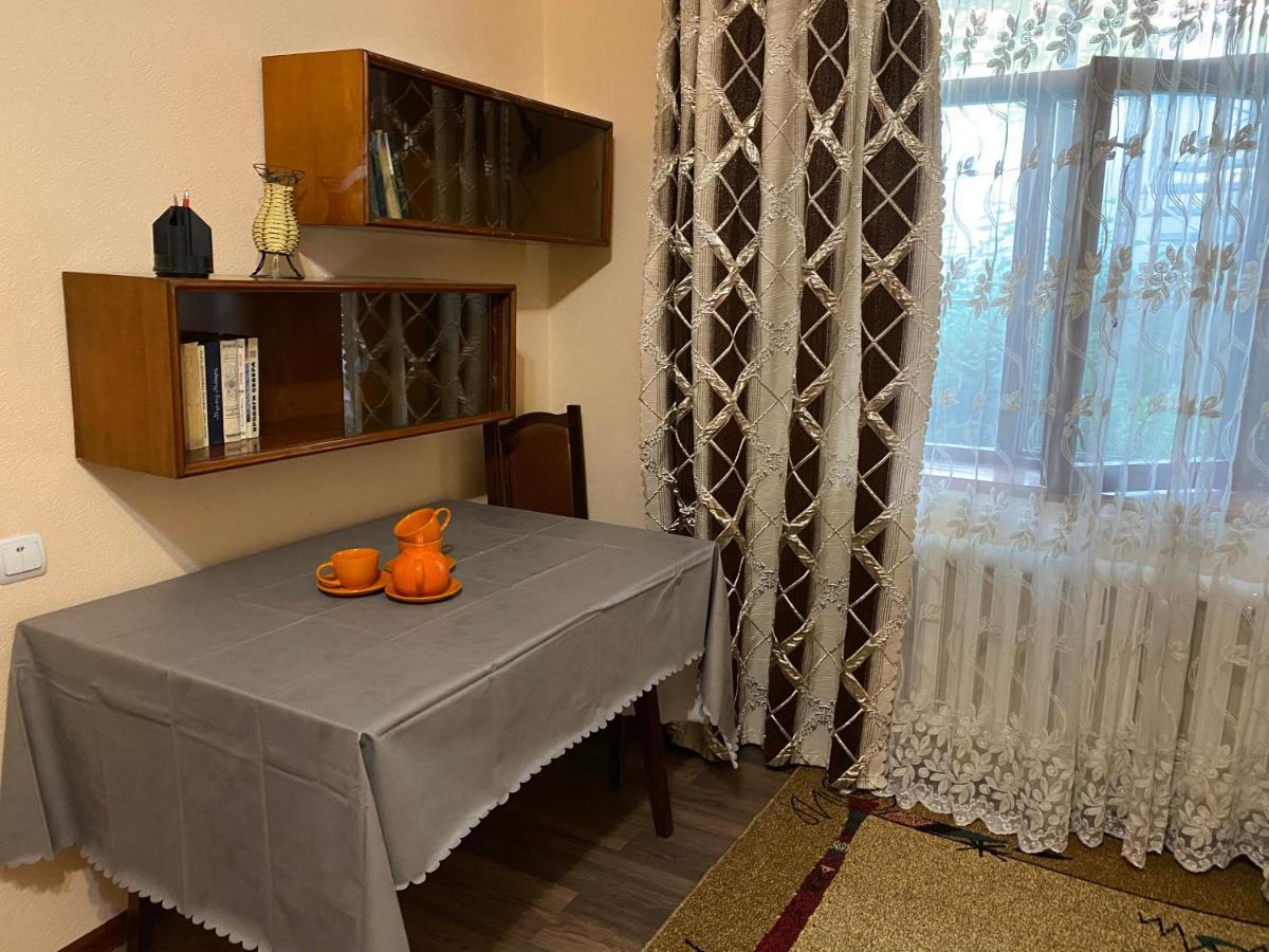 Guest House Vip Oš Exteriér fotografie